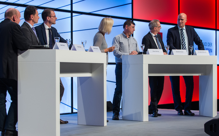 1. Nationaler Stahlgipfel in der Saarlandhalle Saarbrücken